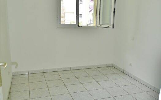 Beau 3 pièces den 64m² au début des rampes de Saint François.