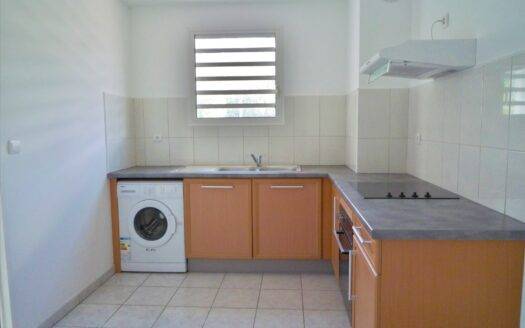 Charmant 2 pièces de 49m² au début des rampes de Saint François.