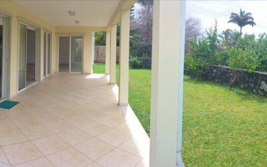 Superbe Villa 160m² duplex F5/6 sur terrain 400m²