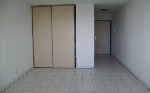 Grand F1 de 25 avec vue mer sur Bellepierre