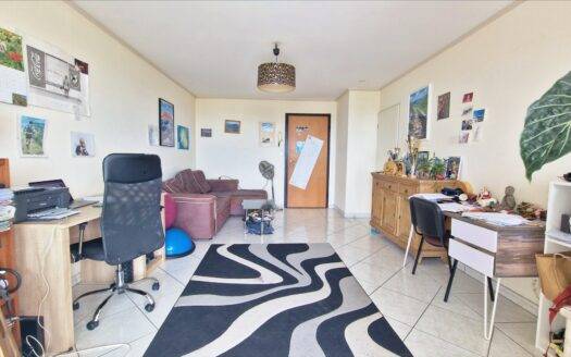 Beau F2 avec vue panoramique mer sans vis à vis
F2 avec vue panoramique mer à La Providence